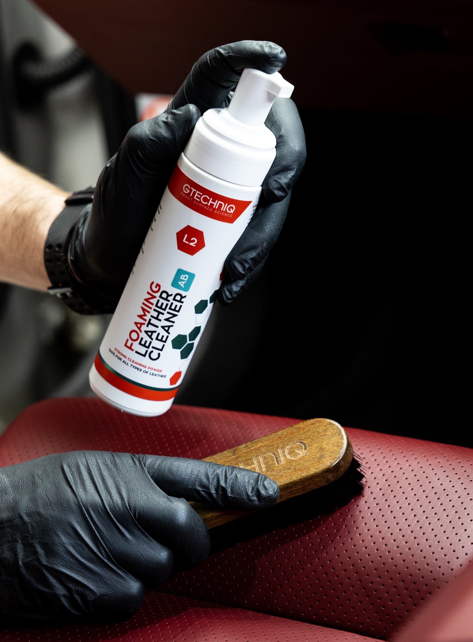 Gtechniq L2 Foaming Leather Cleaner